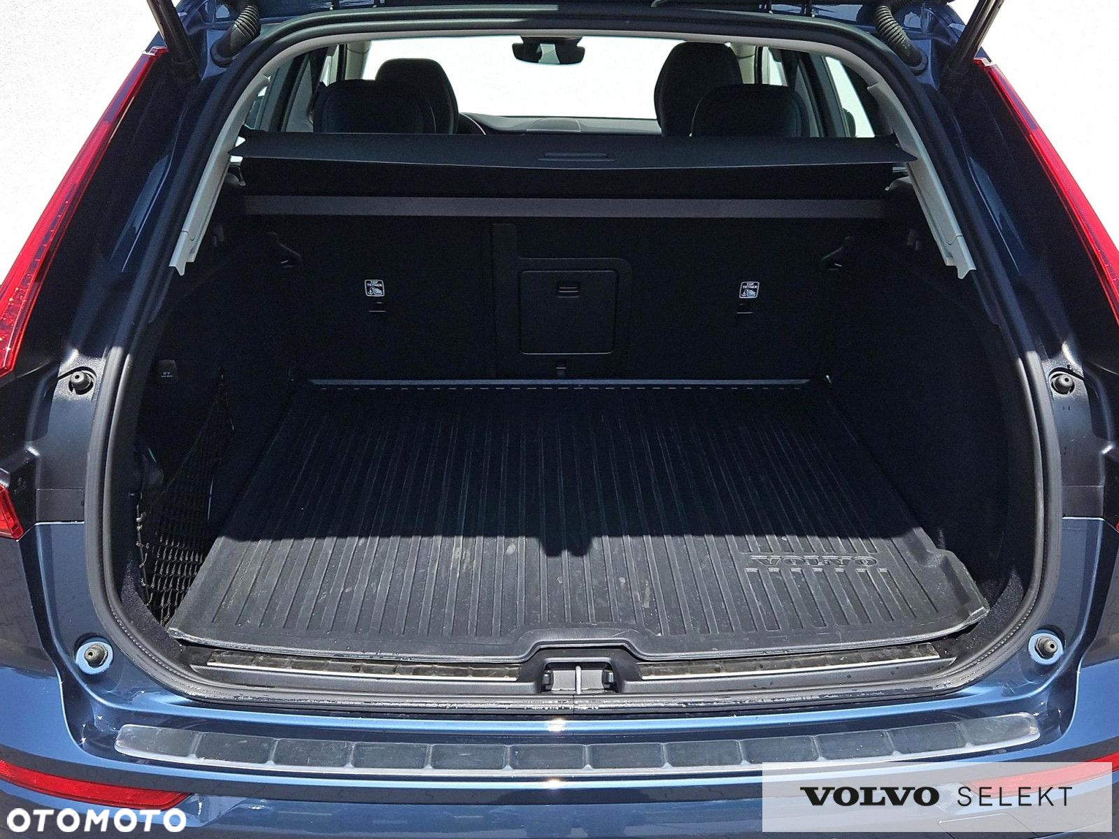 Volvo XC 60 B5 B AWD Plus Dark - 31