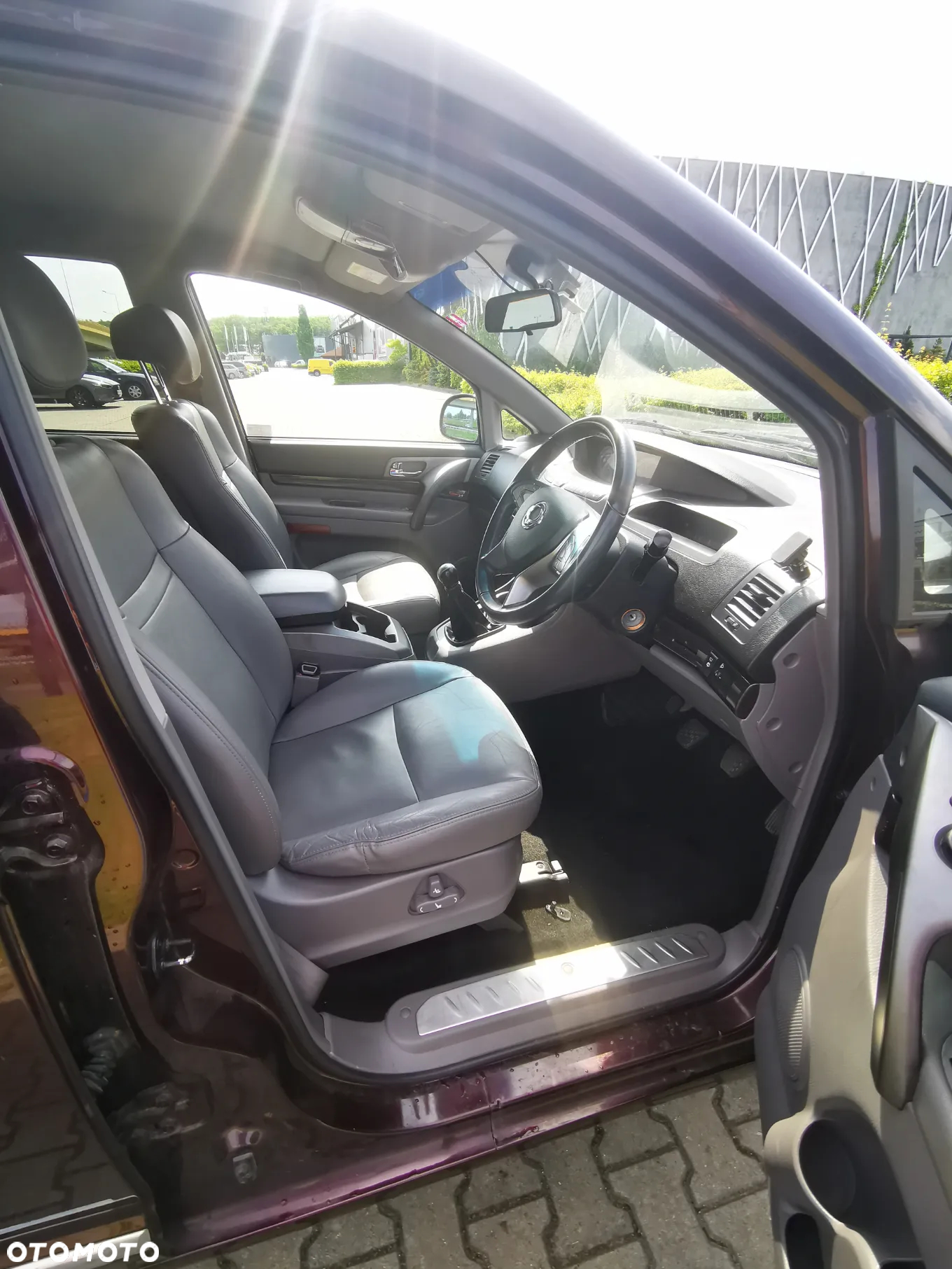 SsangYong/KGM Rodius 2.2 D Turismo - 24