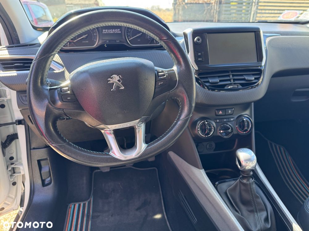 Peugeot 2008 1.2 Pure Tech Allure S&S - 5