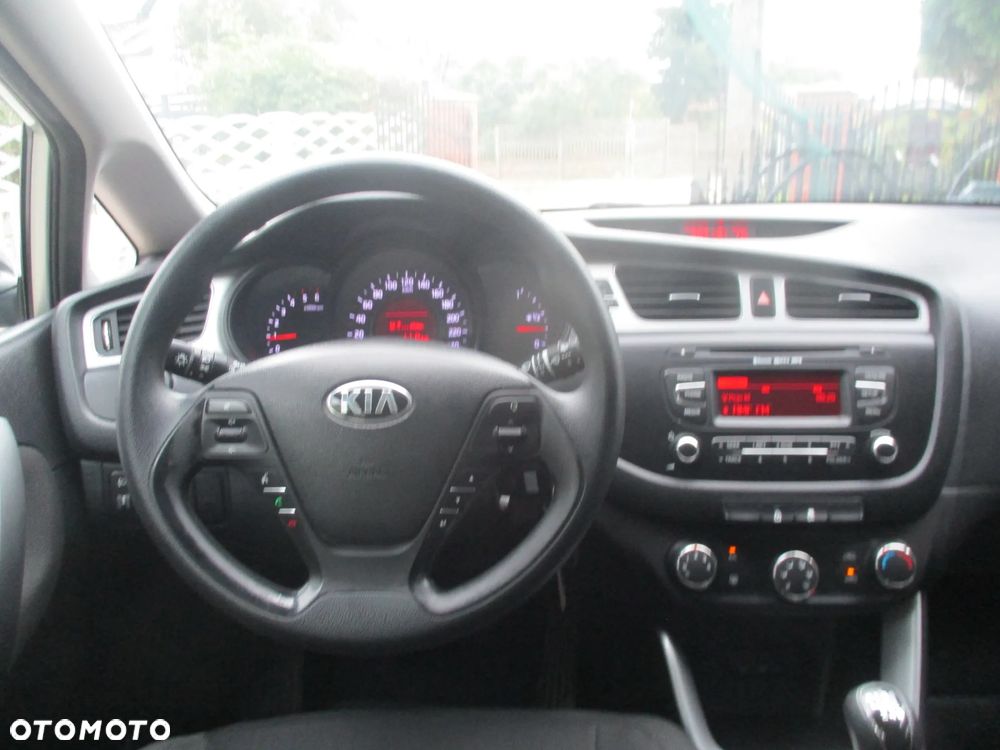 Kia Ceed Cee'd 1.6 CRDi L - 28
