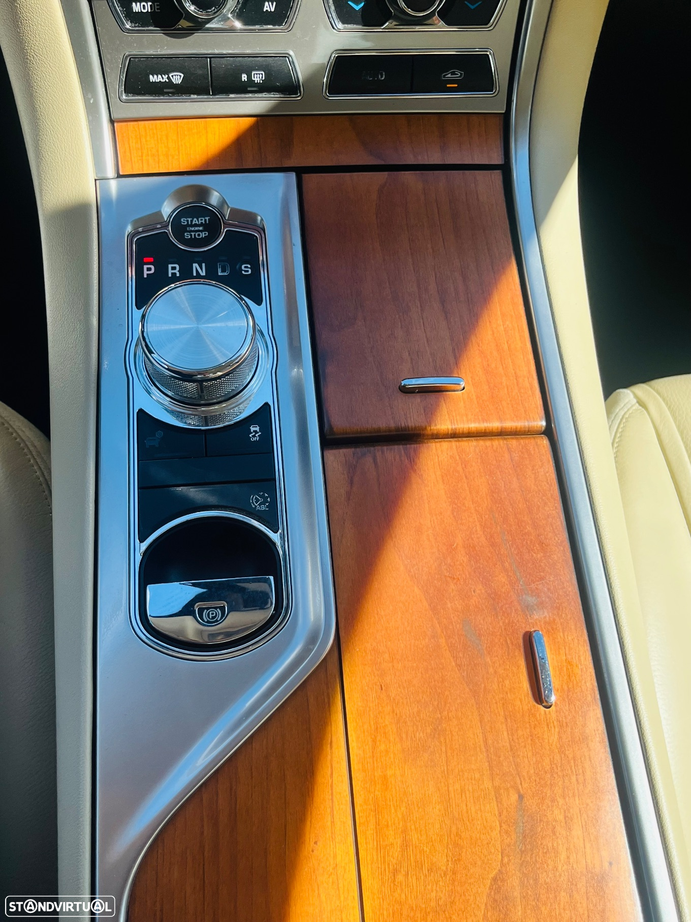 Jaguar XF 2.2 D Luxury - 49