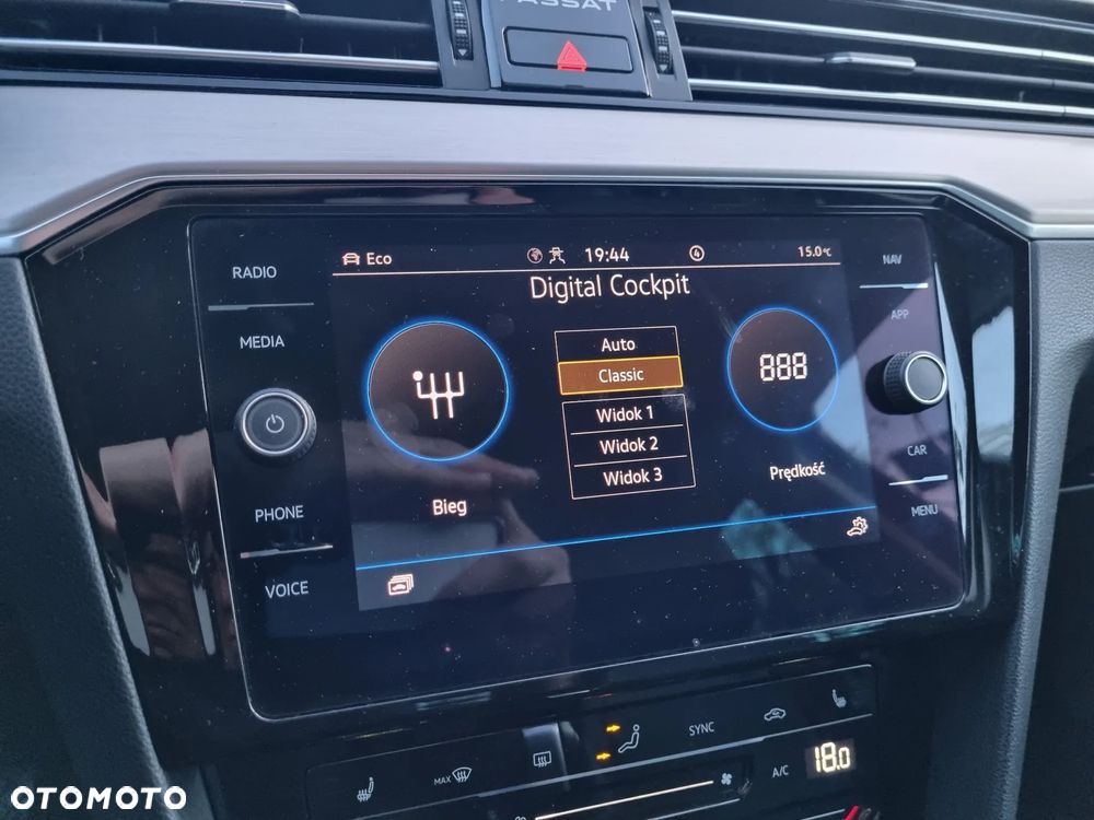 Volkswagen Passat Variant 2.0 TDI 4Mot Elegance DSG - 25