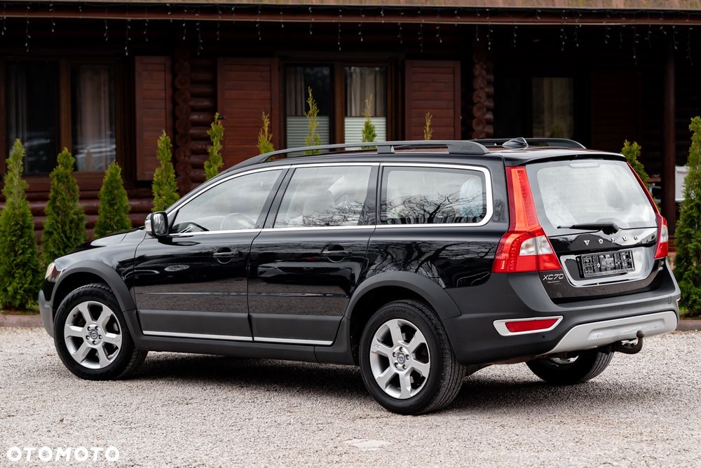Volvo XC 70 D5 AWD Momentum - 10