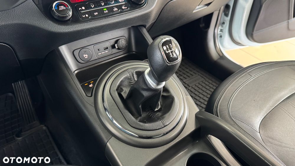 Kia Sportage 1.7 CRDI M 2WD - 30