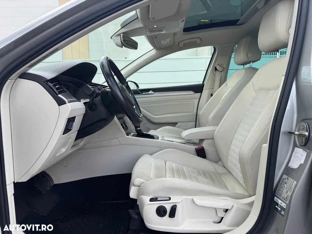 Volkswagen Passat 2.0 TDI SCR 4Motion DSG Highline - 10