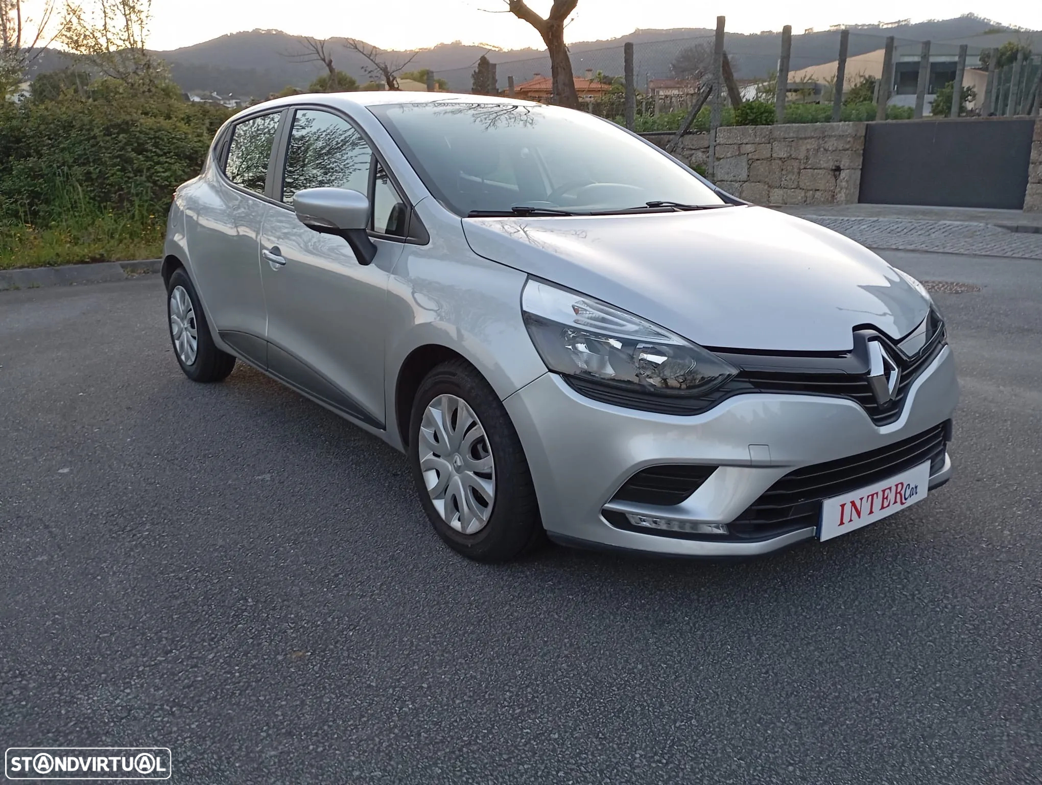 Renault Clio 1.5 dCi Zen - 4