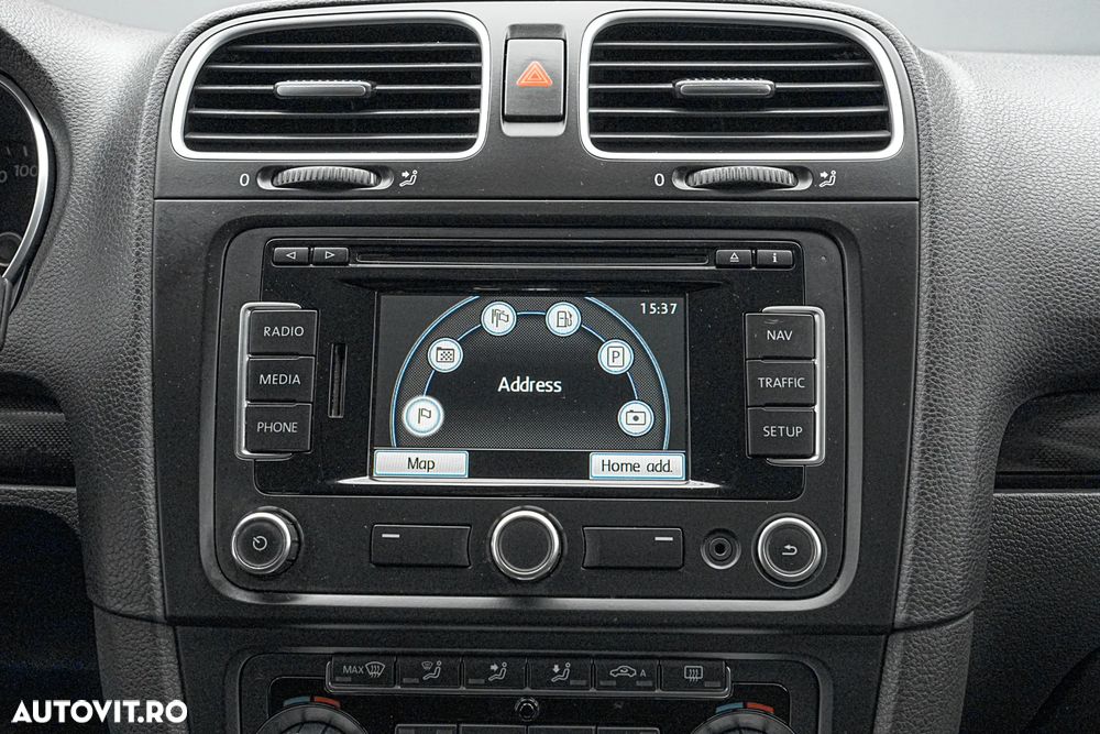 Volkswagen Golf 2.0 TDI BlueMotion Technology Comfortline DSG - 20