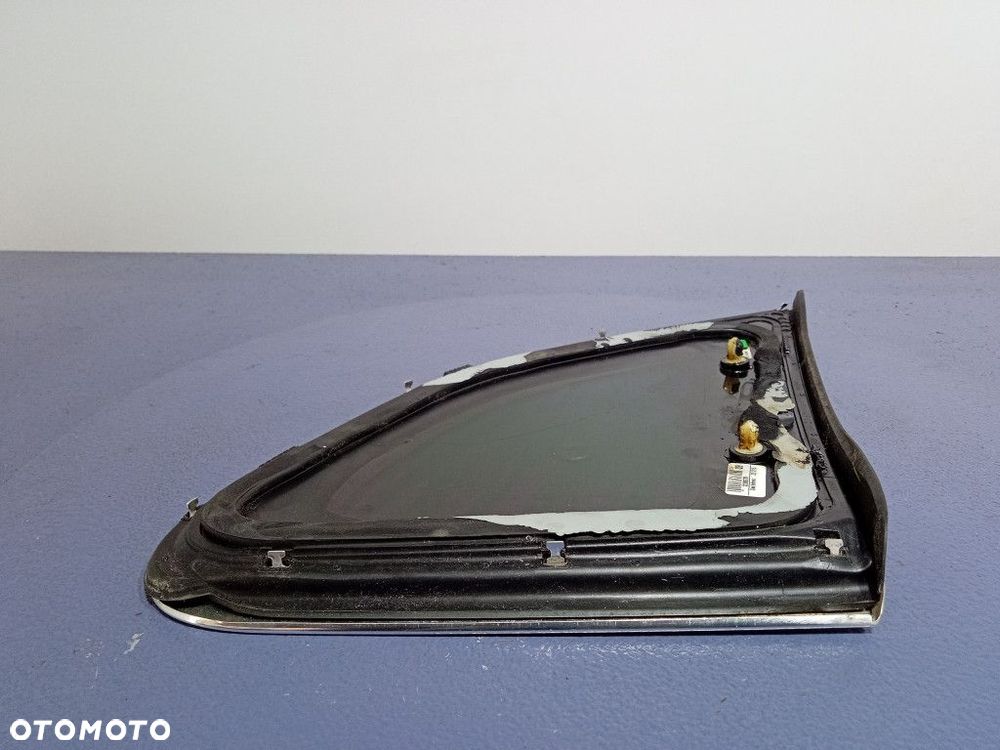 VOLVO V40 II SZYBA KAROSERYJNA TYŁ LEWA - 3