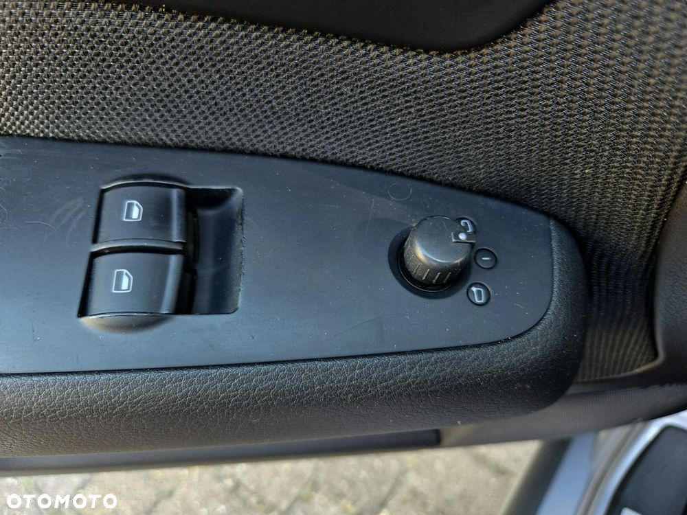 Audi A4 Avant 2.0 TDI DPF Quattro - 16