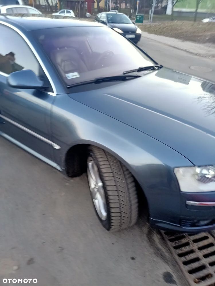 Audi A8 4.2 Quattro - 15