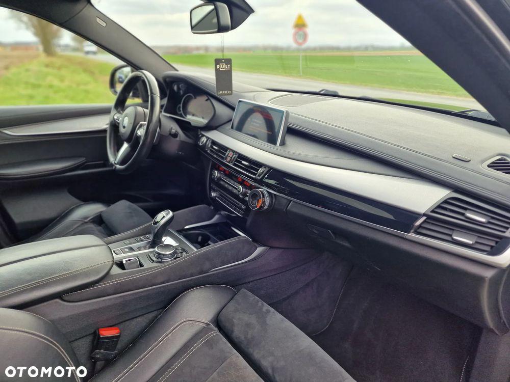 BMW X6 xDrive40d - 29