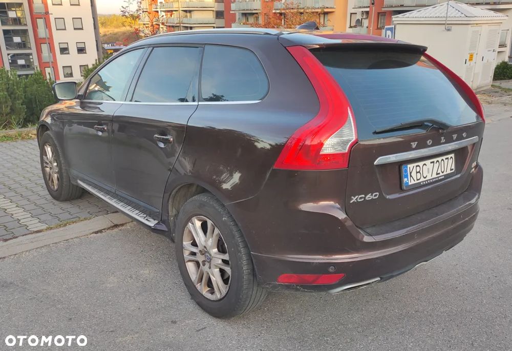 Volvo XC 60 D5 AWD Summum - 3