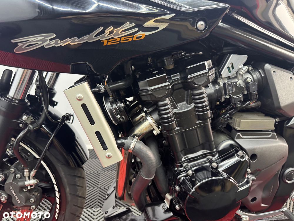 Suzuki Bandit - 13