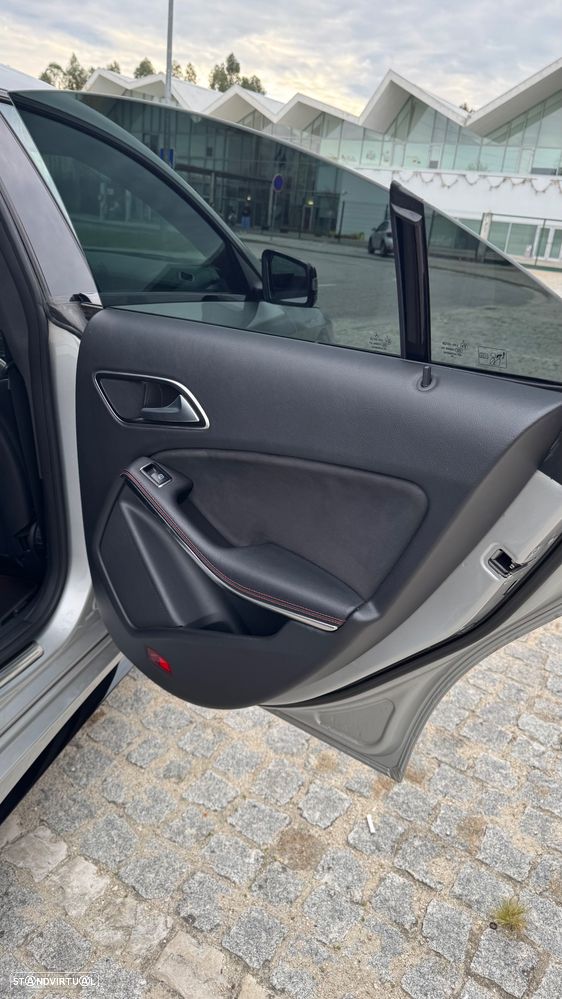 Mercedes-Benz CLA 180 - 9