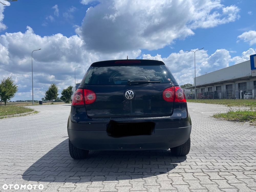 Volkswagen Golf - 6