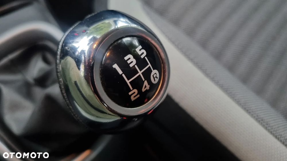 Toyota Aygo x-JBL - 19