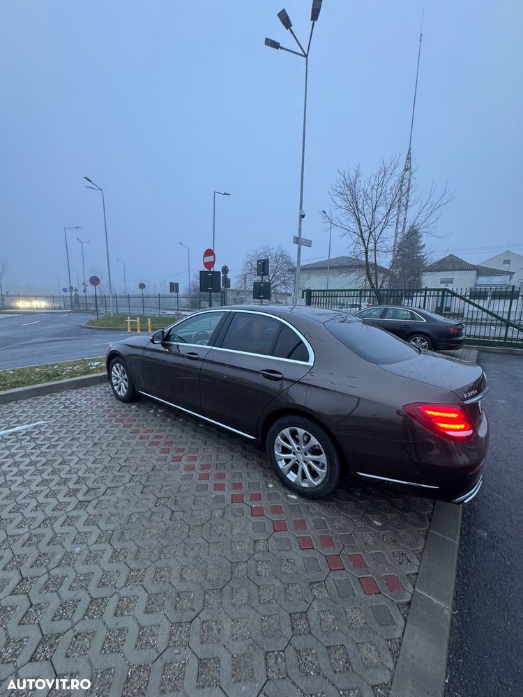 Mercedes-Benz E - 5