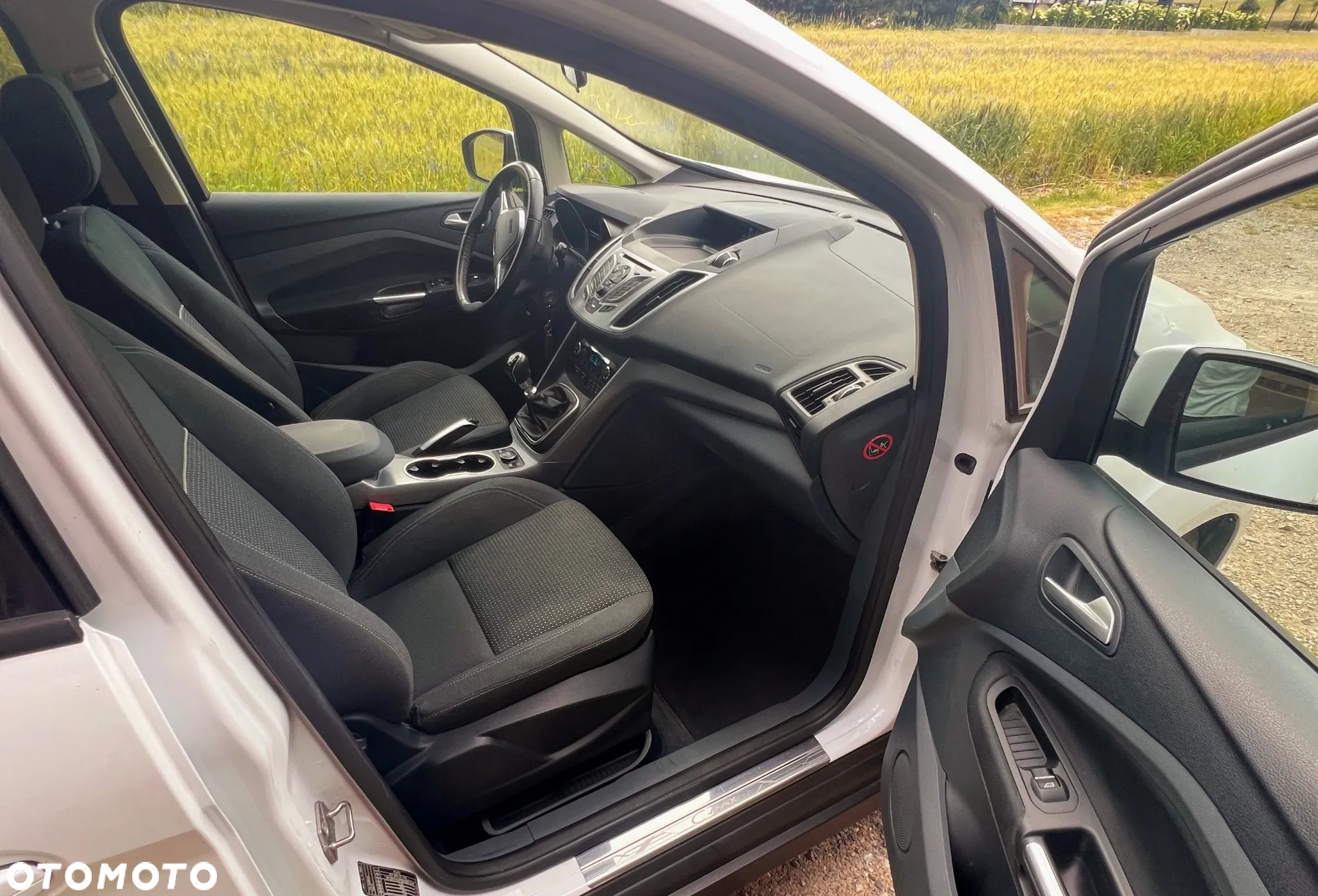 Ford Grand C-MAX - 18