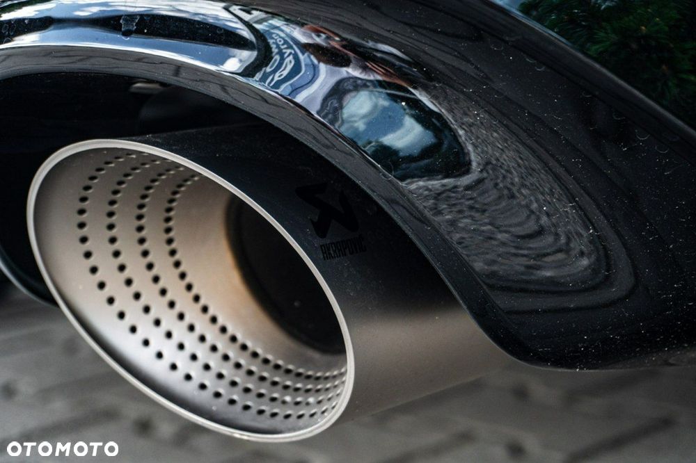 Volkswagen Golf - 10