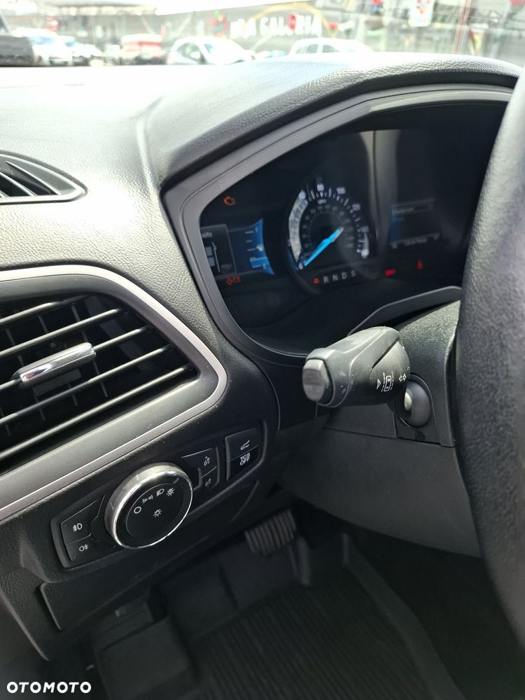 Ford Edge - 12