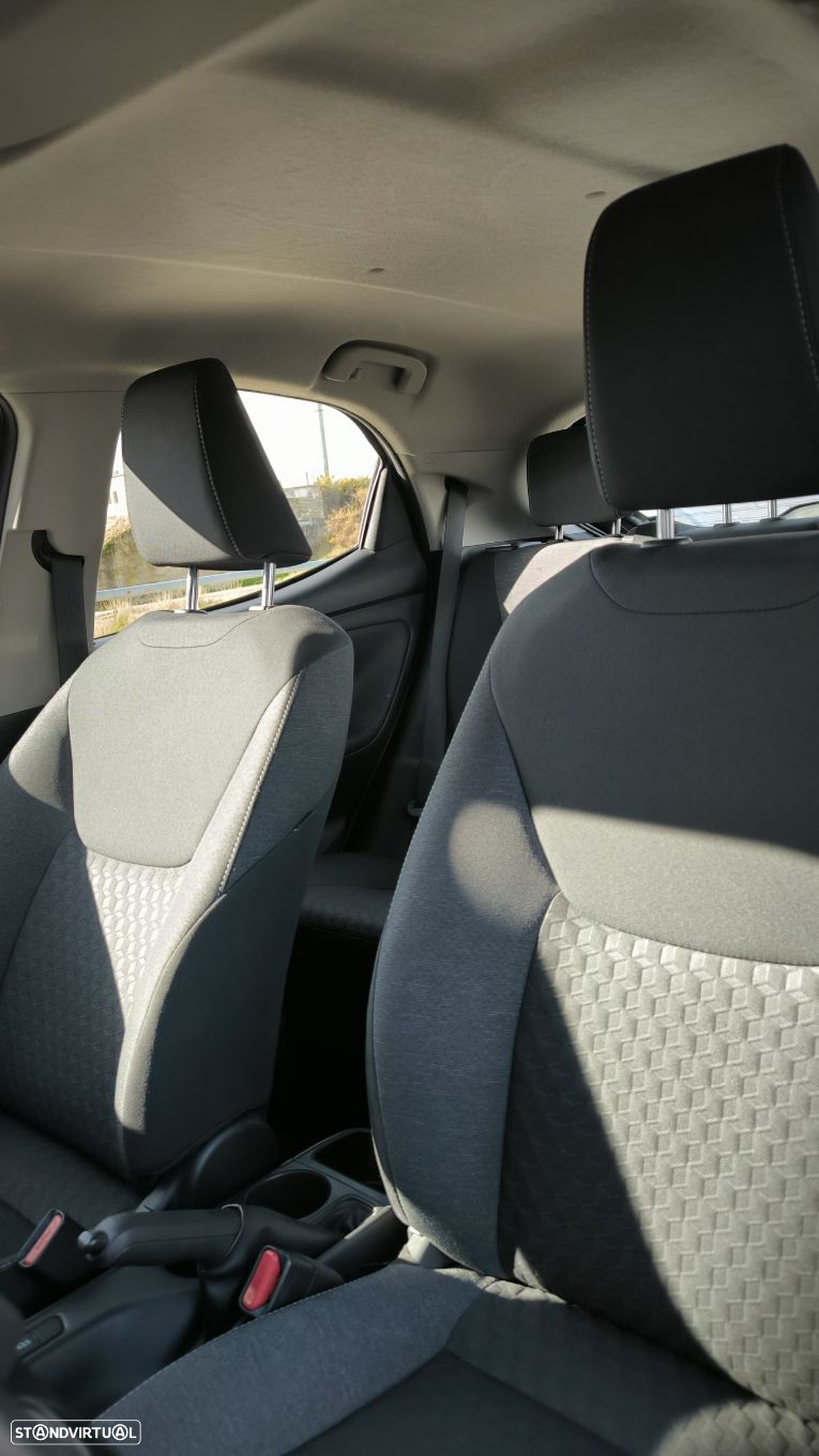 Toyota Yaris - 15