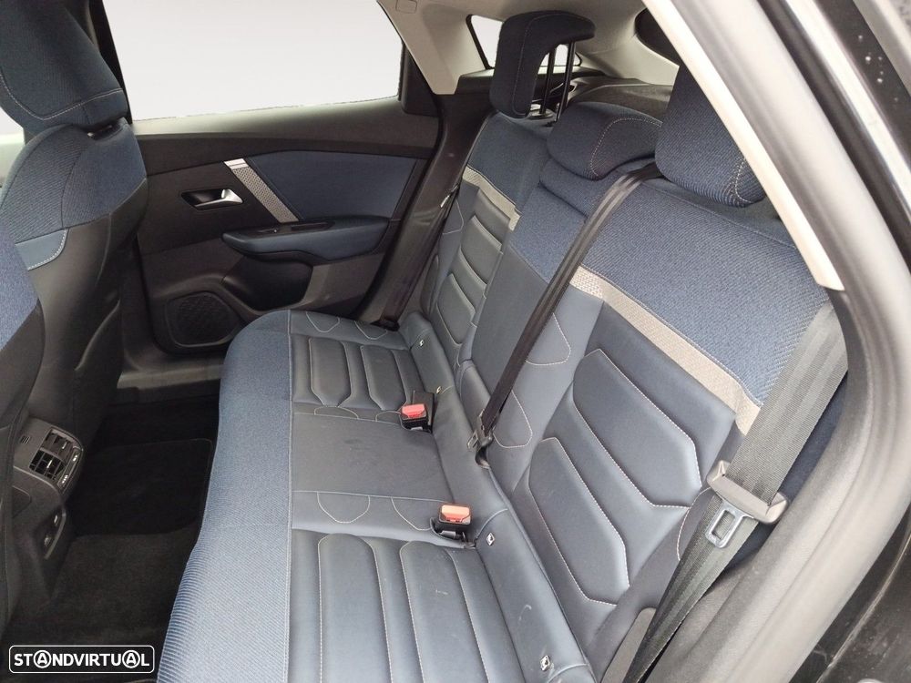 Citroën C4 1.2 PureTech Shine EAT8 - 13