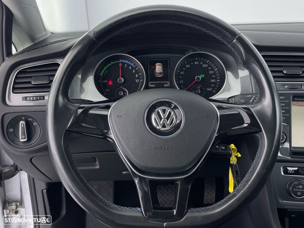 VW e-Golf AC/DC - 14