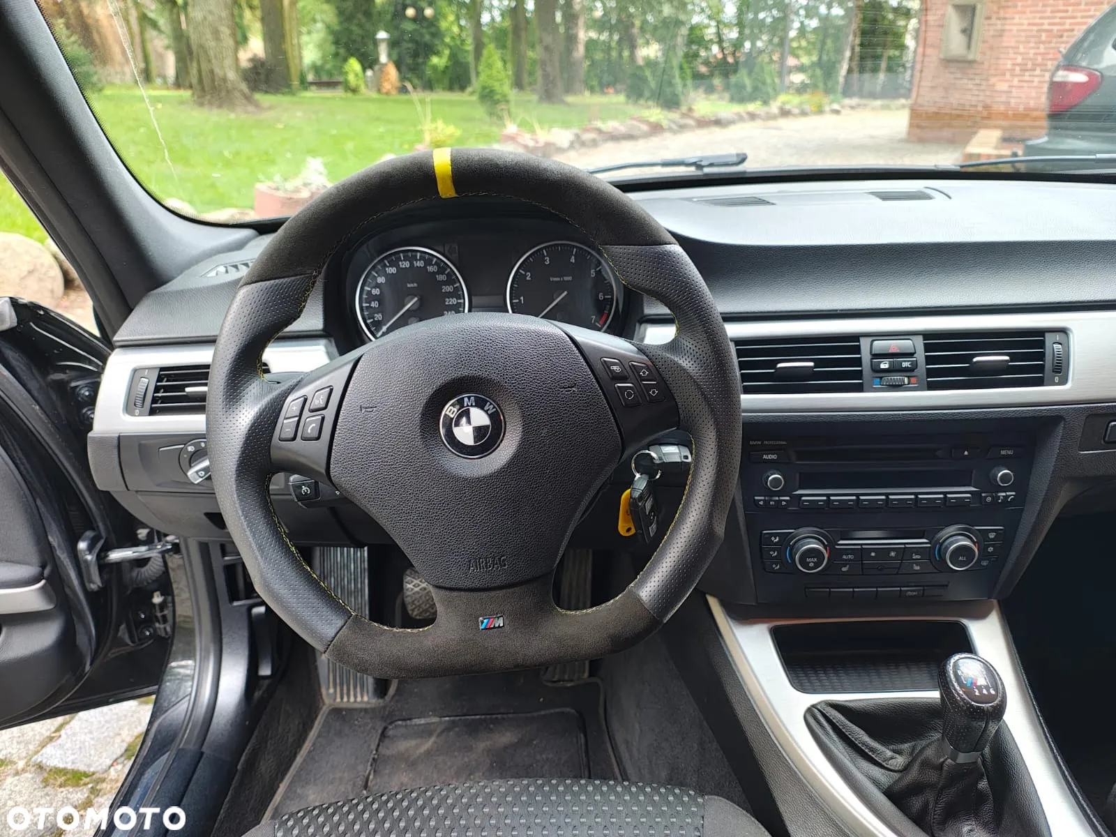BMW Seria 3 318i Touring - 6