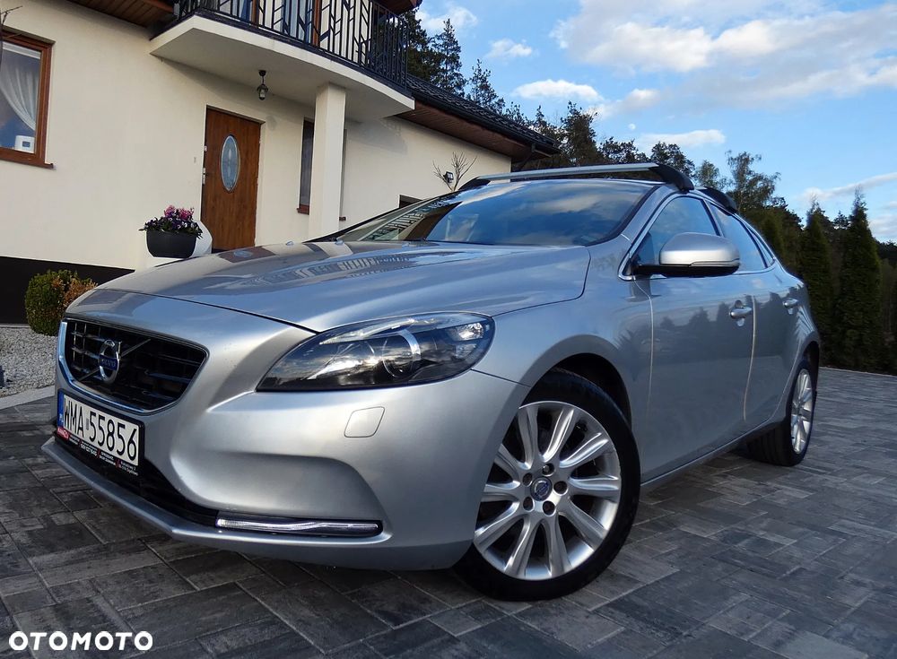 Volvo V40 D2 Summum - 19