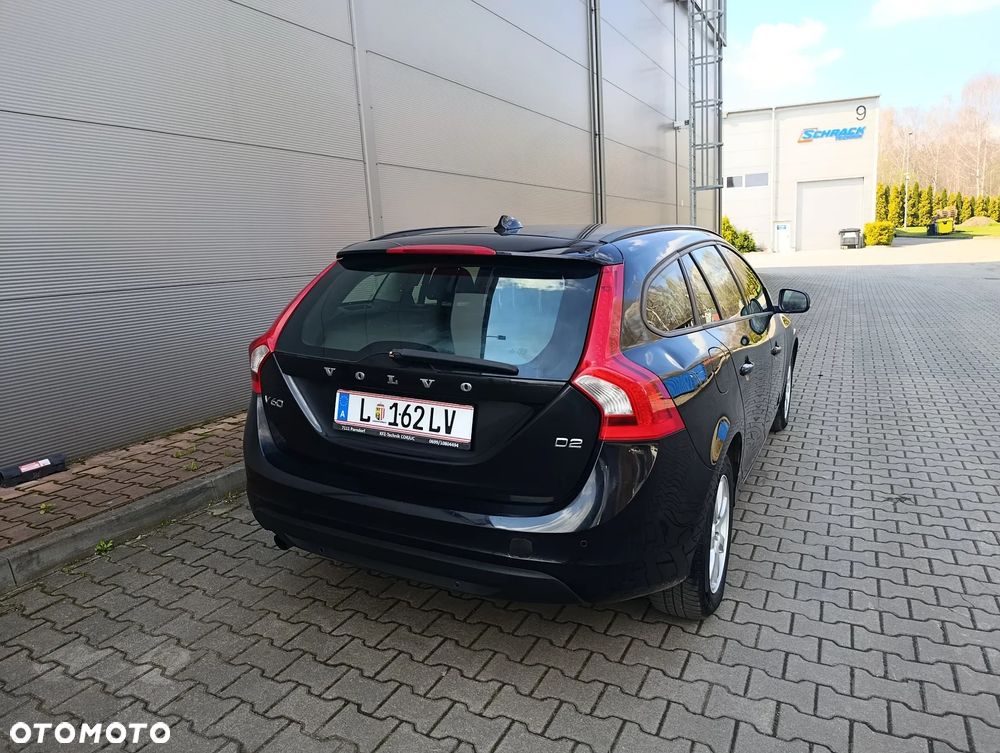 Volvo V60 D2 Edition Pro - 11