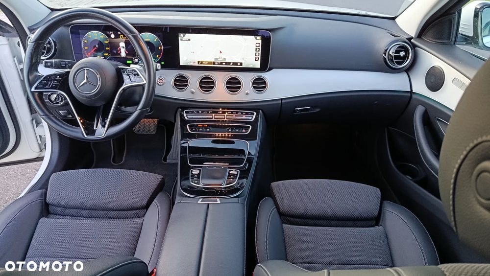 Mercedes-Benz Klasa E 220 d 9G-TRONIC - 5