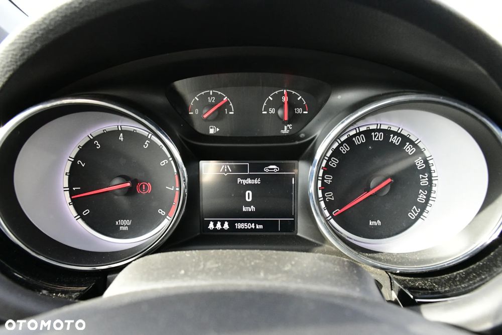 Opel Astra 1.4 Turbo Dynamic - 11
