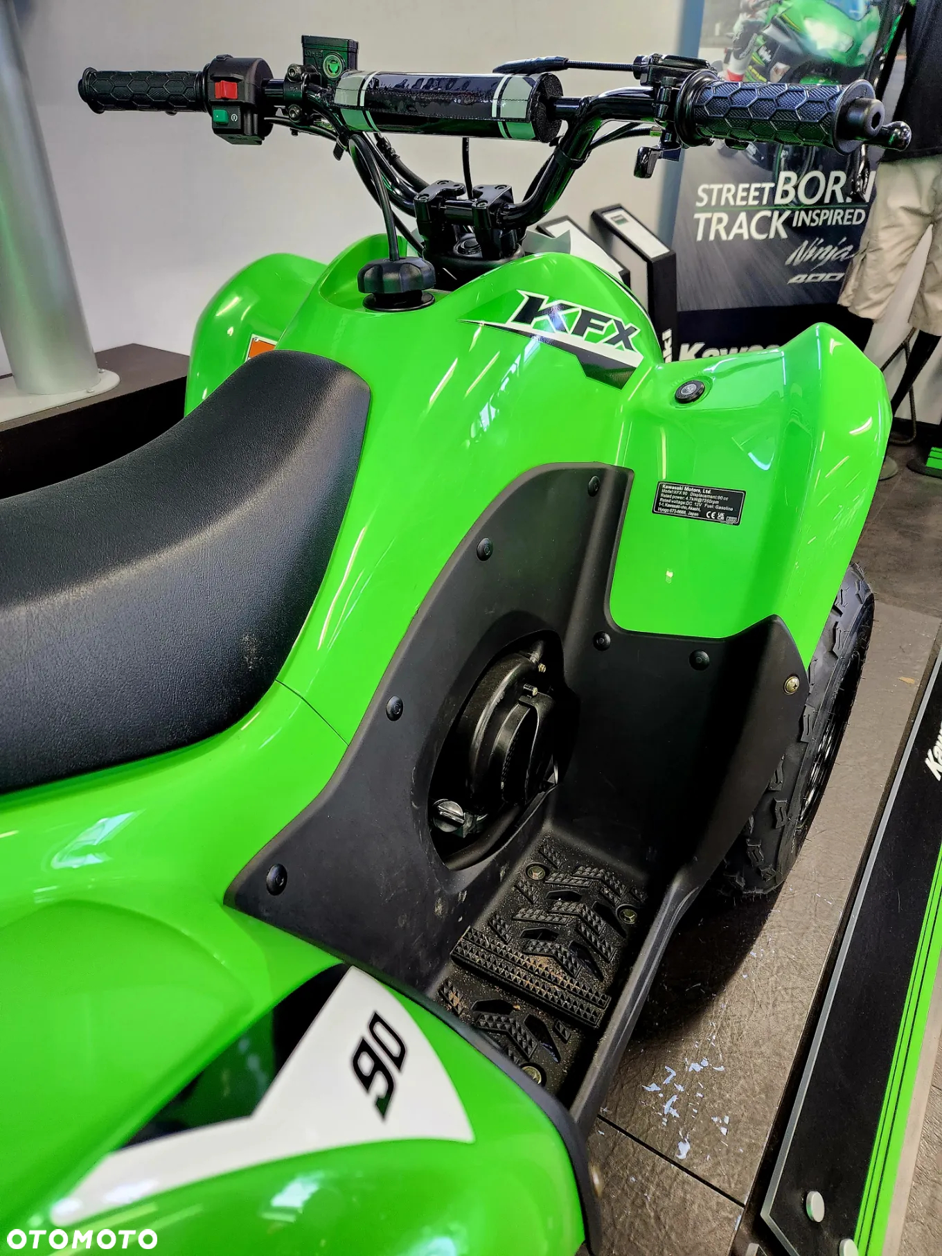 Kawasaki KFX - 8