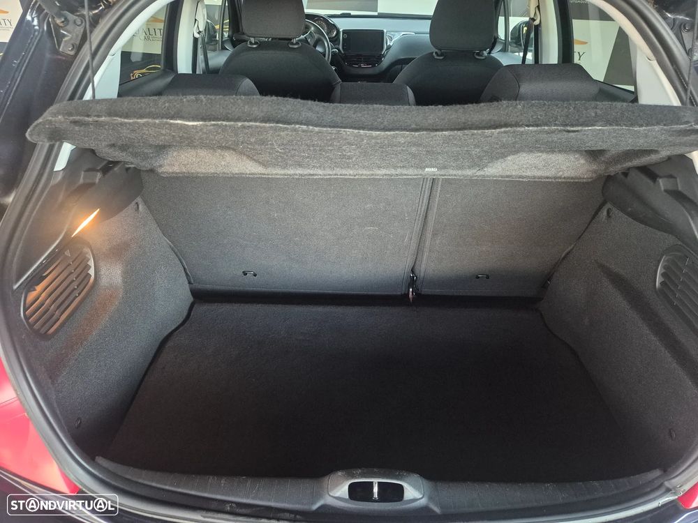 Peugeot 208 1.4 HDi SE Style - 12