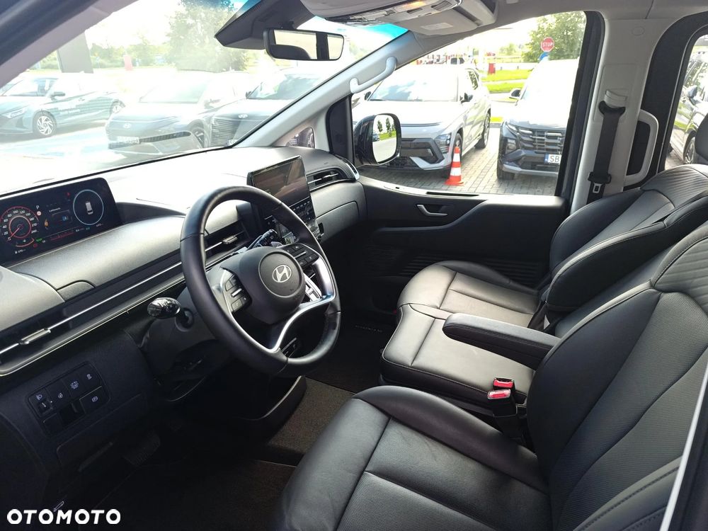 Hyundai Staria 1.6 T-GDI HEV Smart VIP - 9