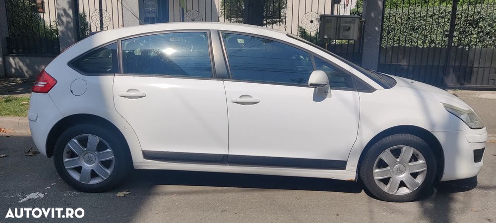 Citroën C4 HDi 90 FAP Style - 6