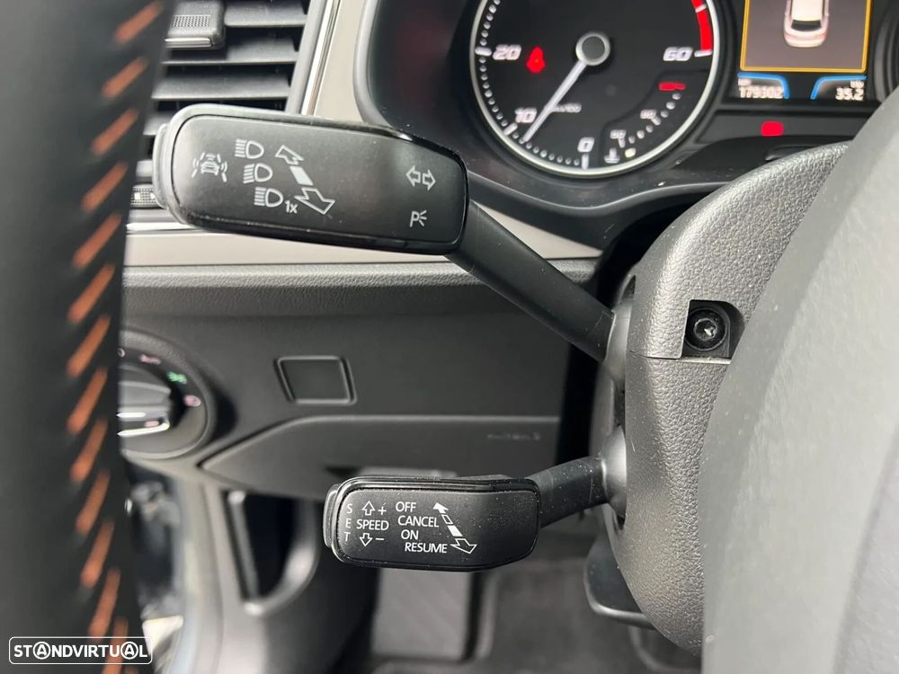 SEAT Leon X-Perience 2.0 TDi DSG 4Drive - 30