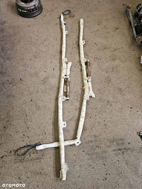 Kurtyna powietrzna airbag prawa lub lewa Toyota Avensis T25 kombi