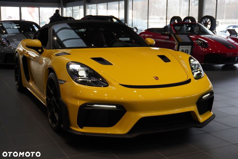 Porsche 718 Spyder - 14