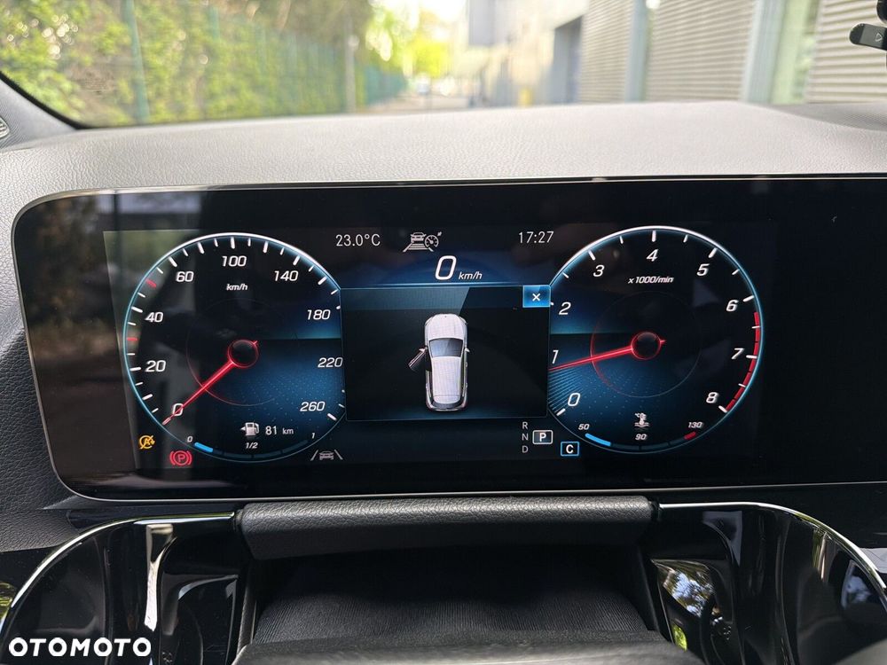 Mercedes-Benz GLA 180 Progressive - 15