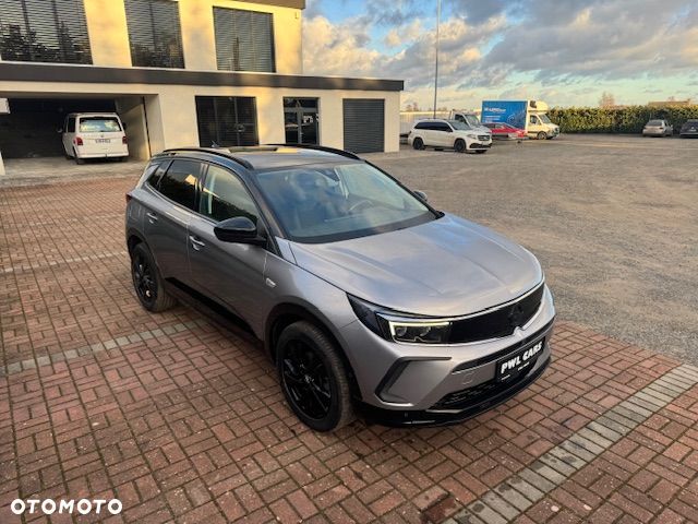 Opel Grandland 1.2 DI Automatik GS - 9