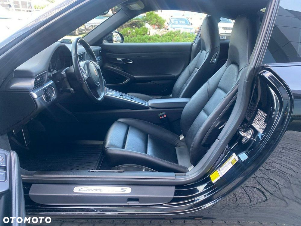 Porsche 911 Carrera S PDK - 9