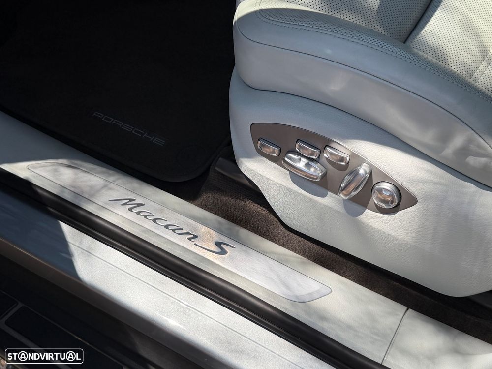 Porsche Macan S - 41