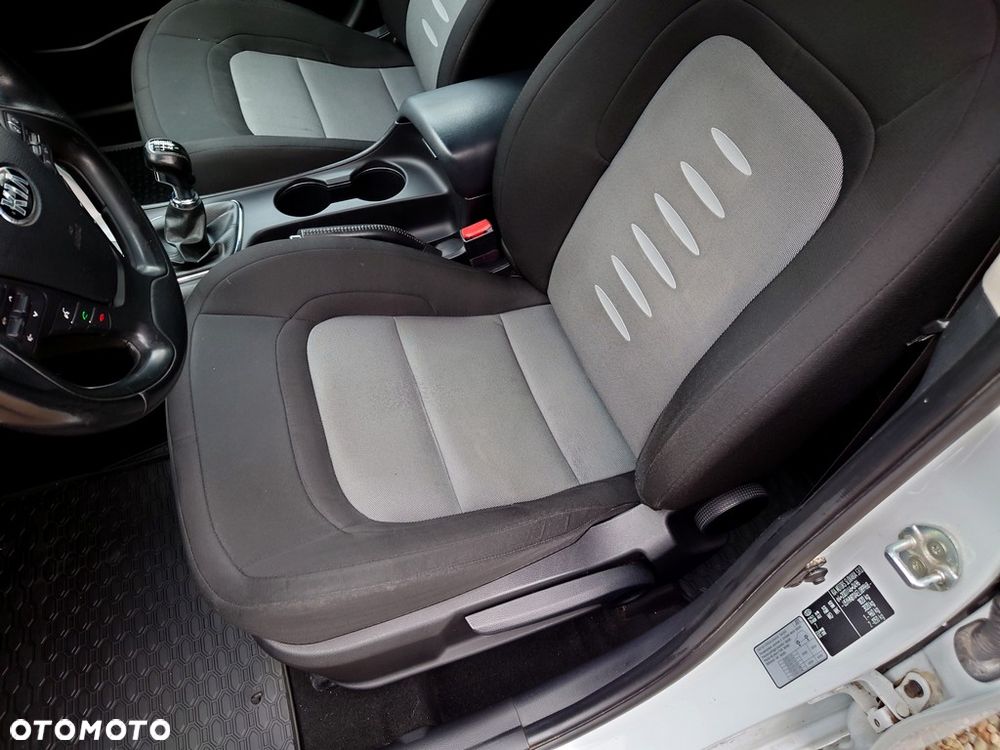 Kia Ceed 1.4 Business Line - 11