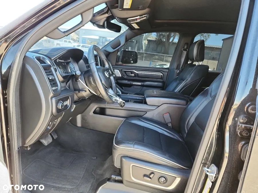 RAM 1500 5.7 Crew Cab Limited - 8