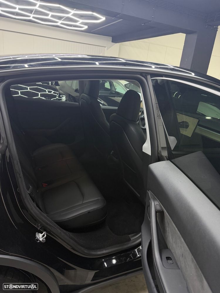 Tesla Model Y Long Range RWD - 7
