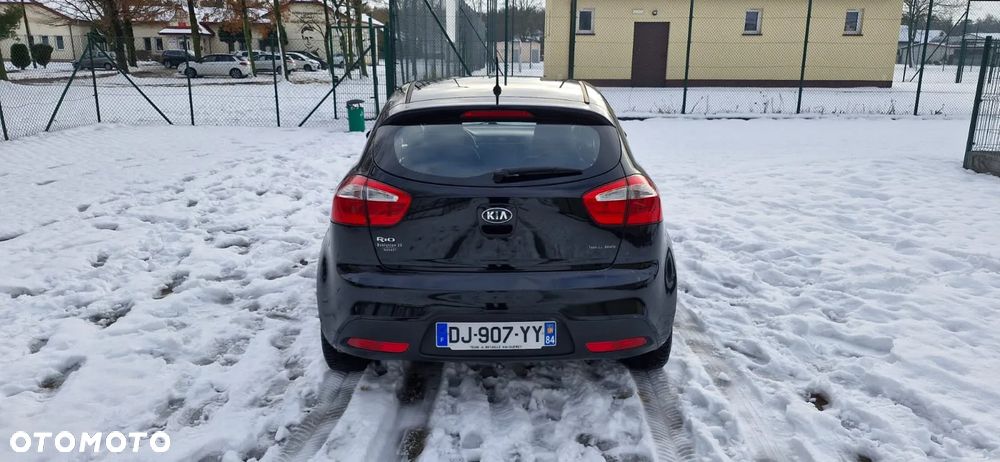 Kia Rio 1.2 Dream Team Edition - 3