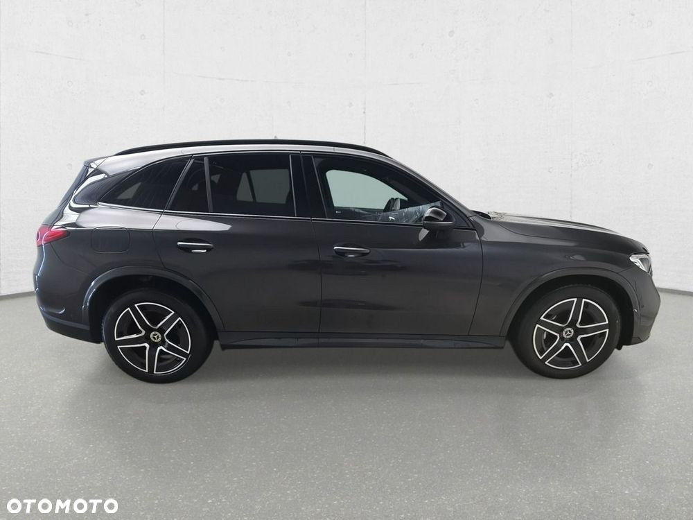 Mercedes-Benz GLC - 7