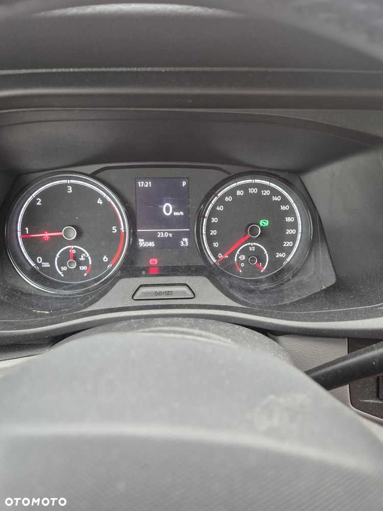 Volkswagen Caravelle 2.0 TDI L1 Highline 4Motion DSG - 12