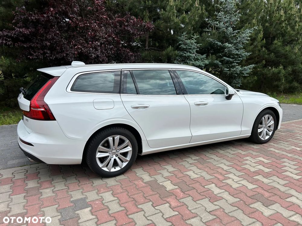 Volvo V60 B3 B Momentum Pro - 4
